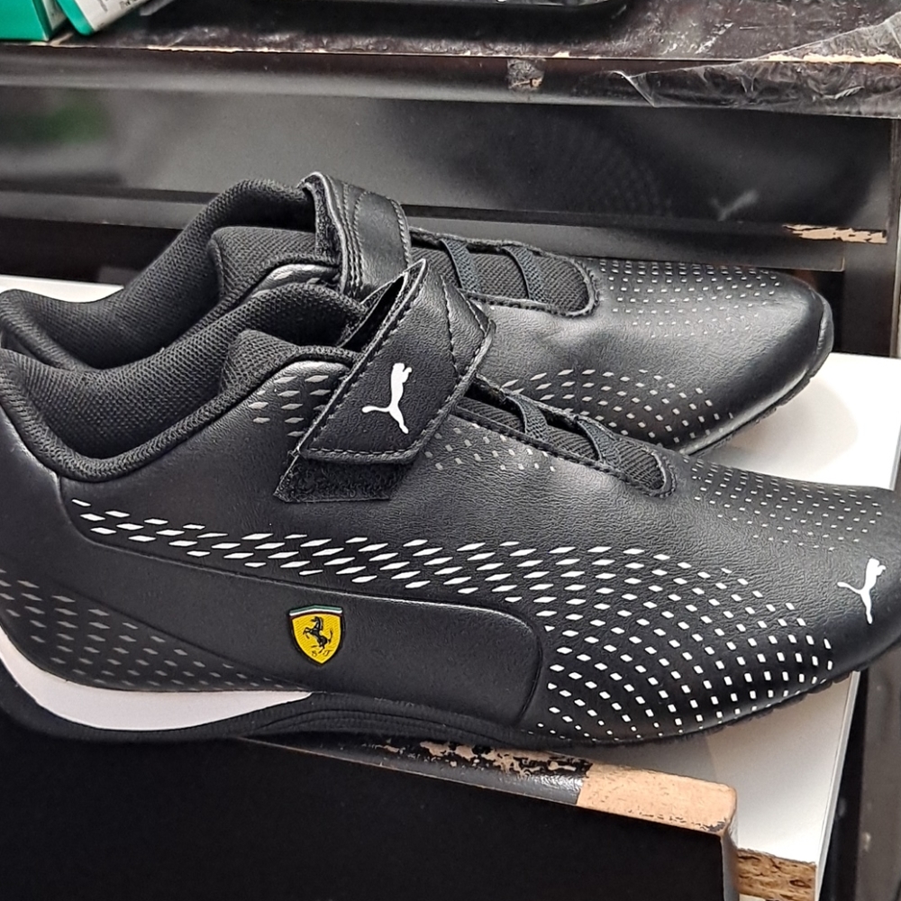 tenis puma ferrari for boy 3 1/2 color black-white